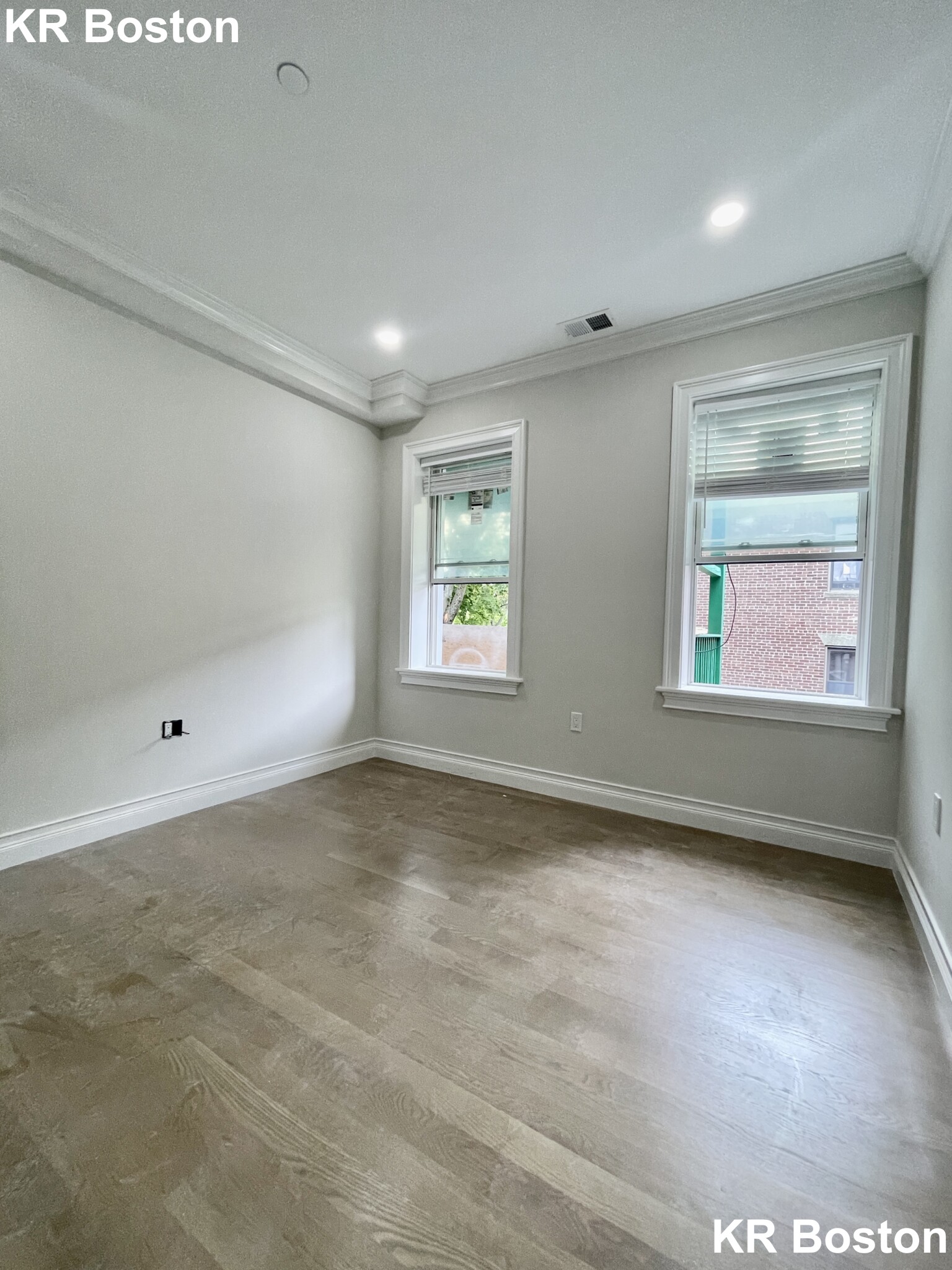 13 Mount Hood Rd, Brighton