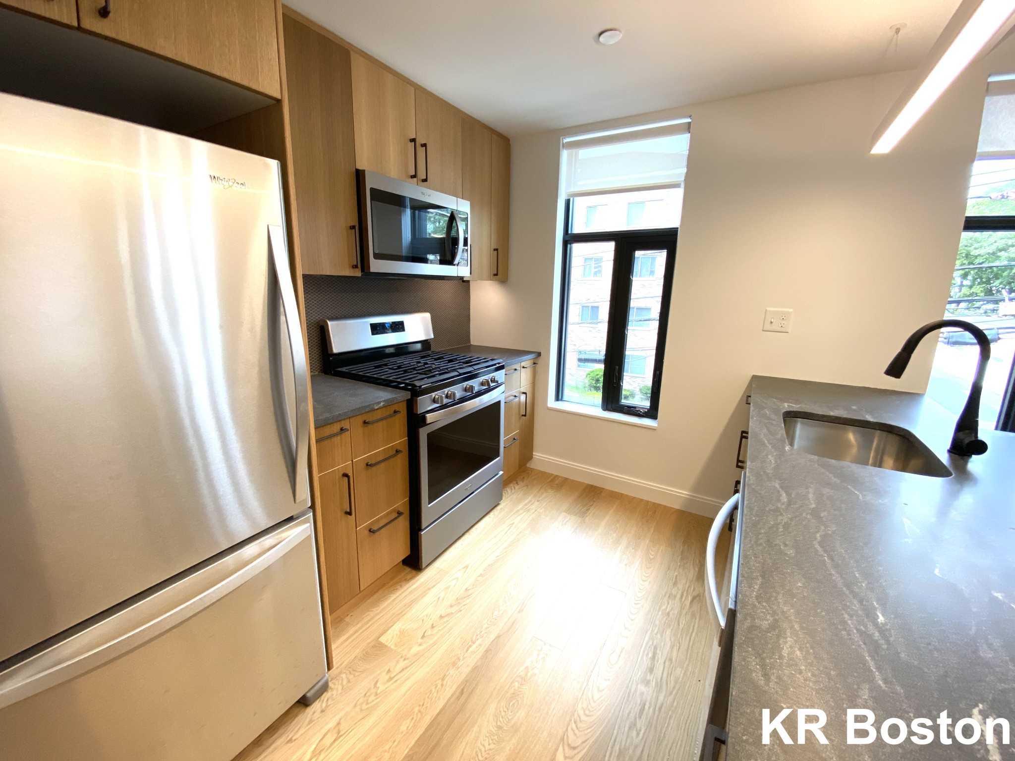 81 Gardner St, Allston