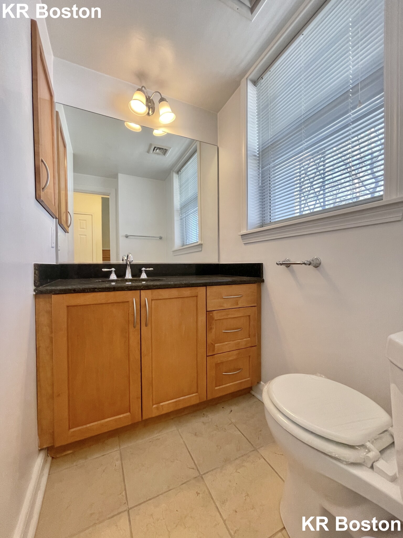 128 Sherman Rd, Chestnut Hill