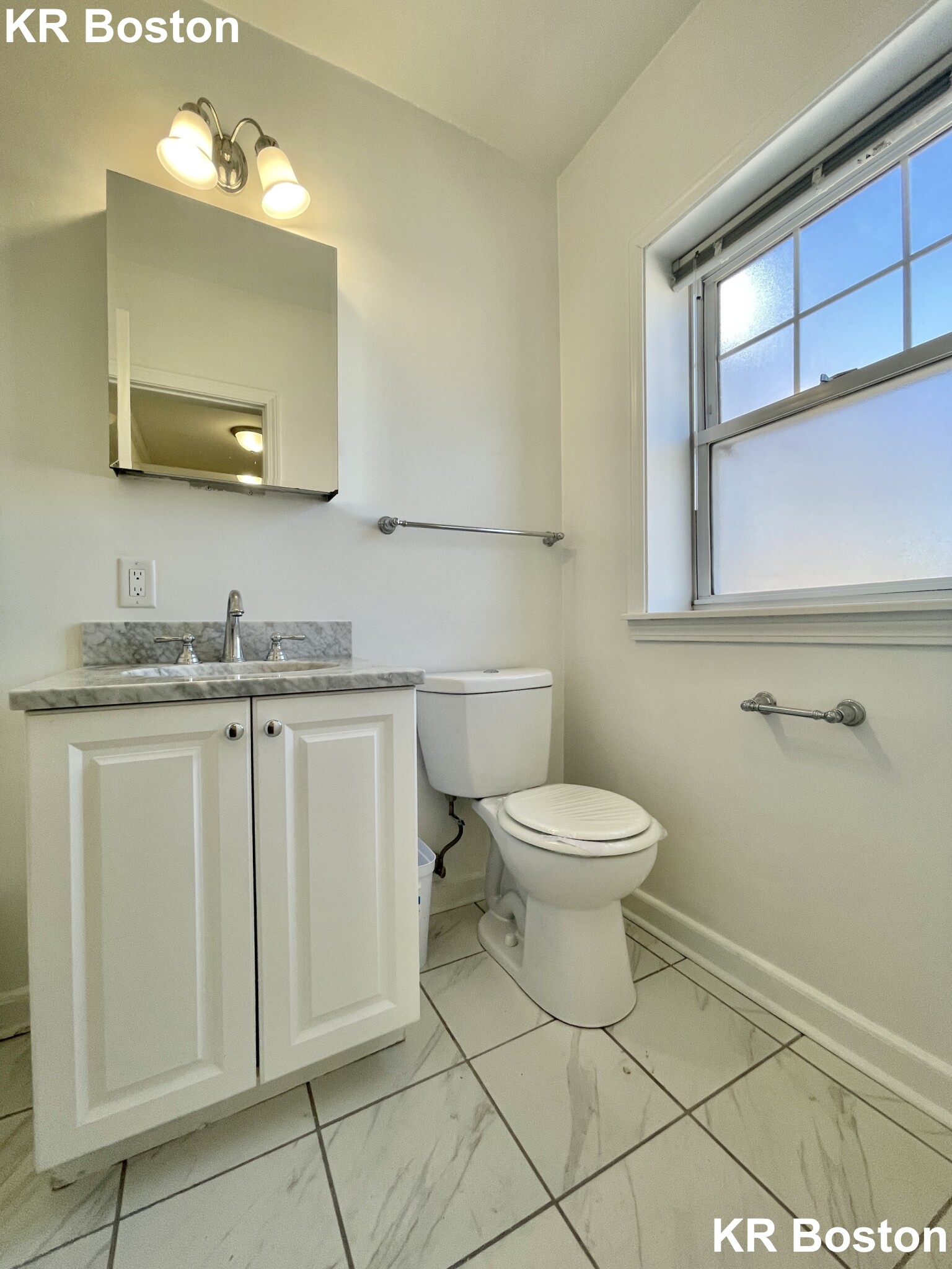 128 Sherman Rd, Chestnut Hill