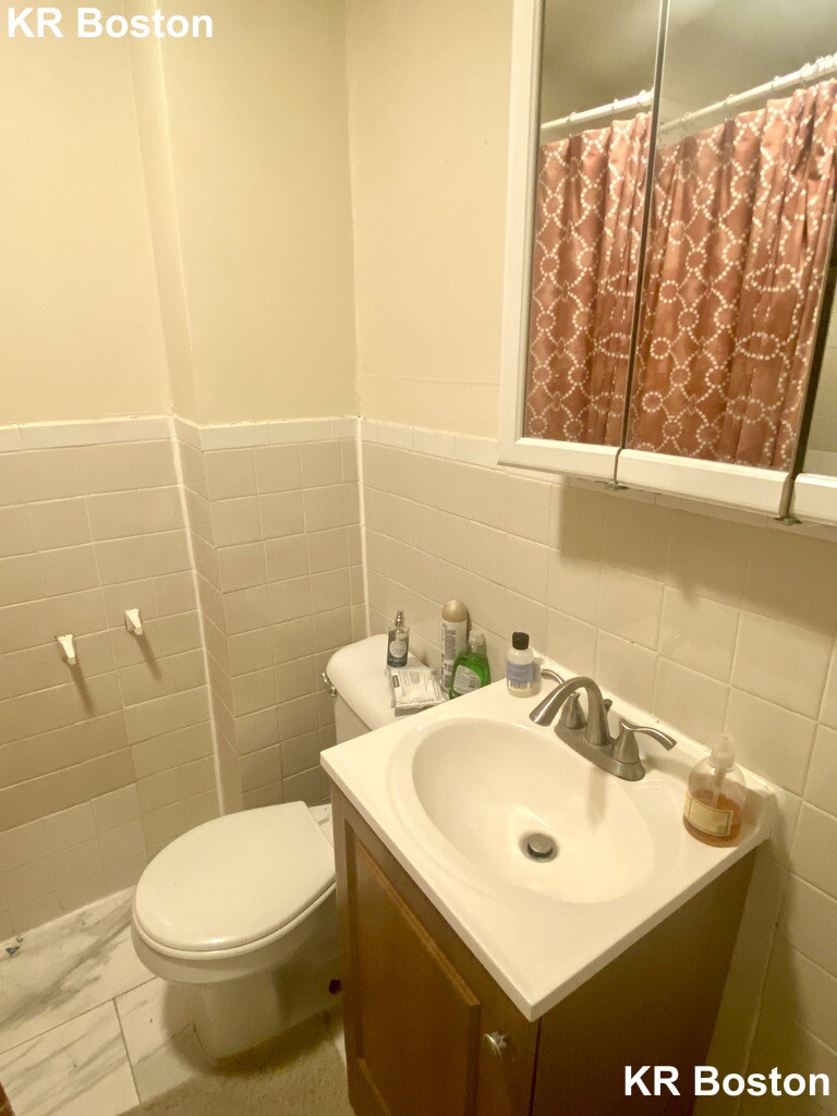 128 Brook St, Coolidge Corner