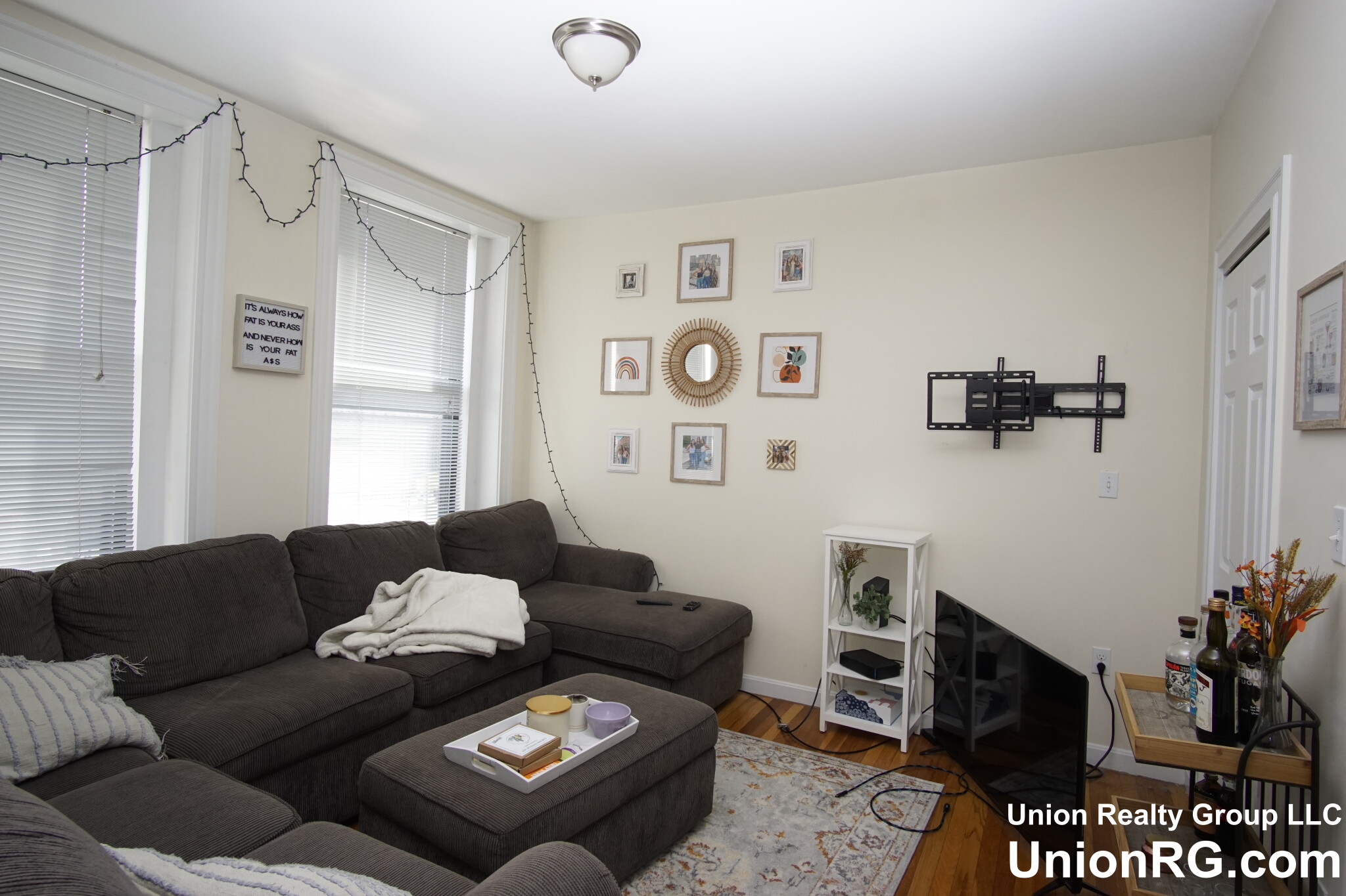 1942 Beacon St, Brighton