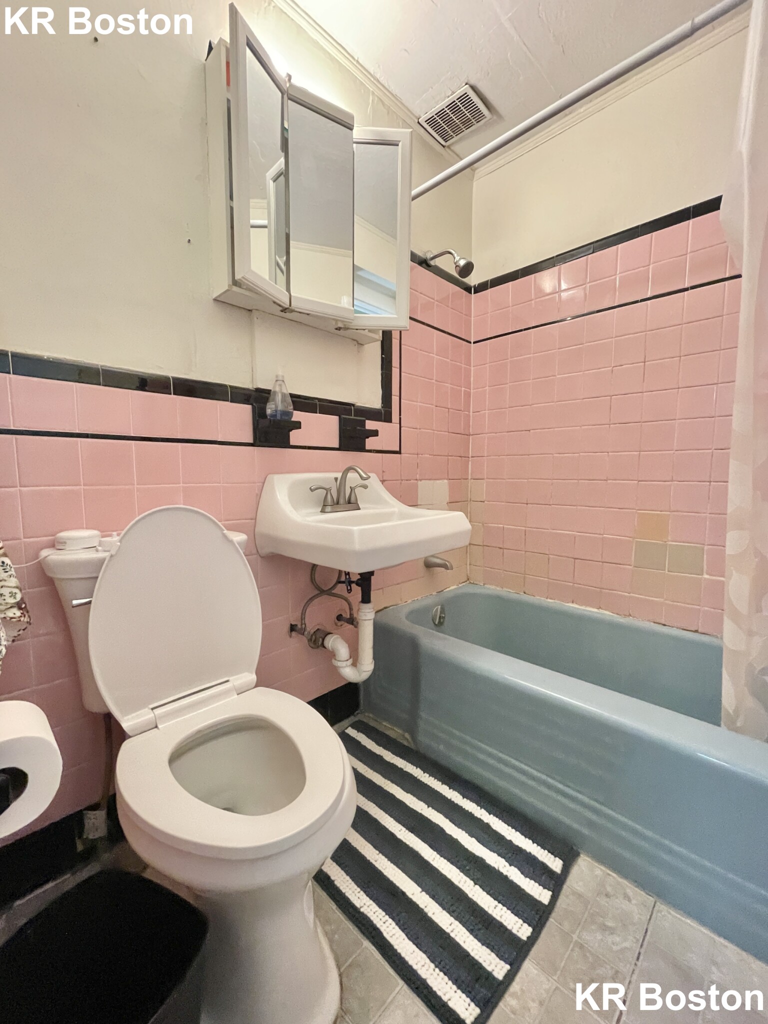 42 Bay State Rd, Fenway