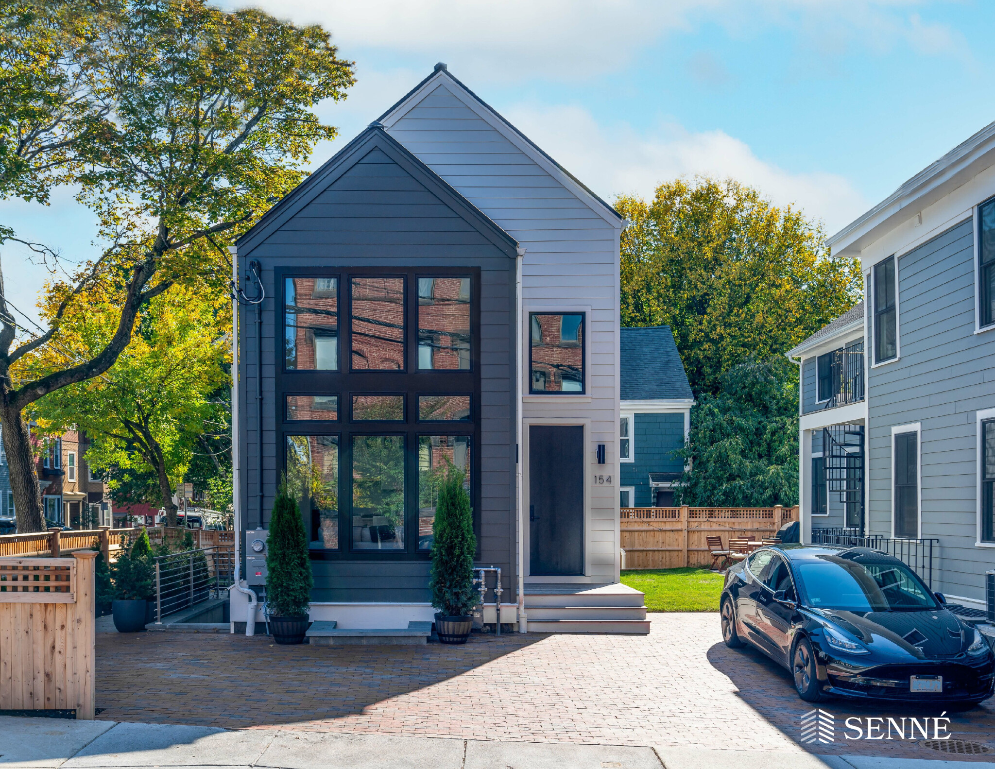 154 Thorndike St, East Cambridge