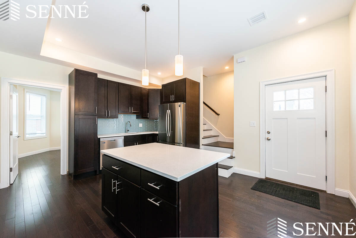 10 Marion St, Medford