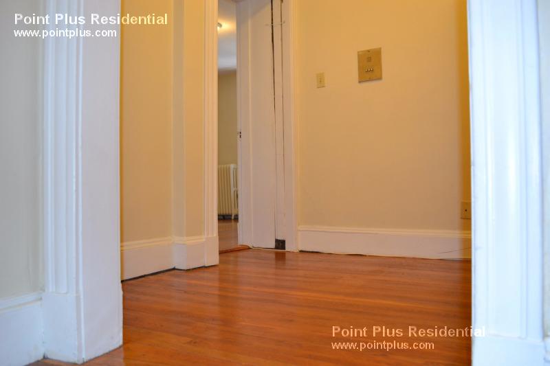 15 Linnaean St, Porter Square