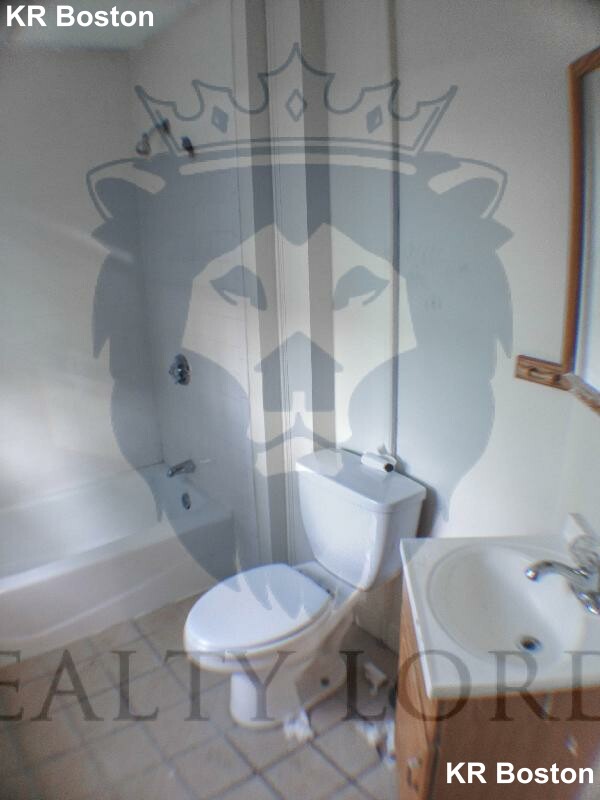 32 Quint Ave, Allston