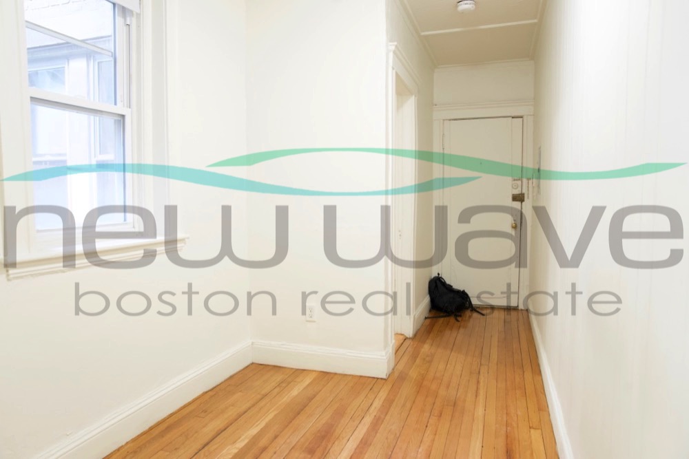 1191 Boylston St, Fenway