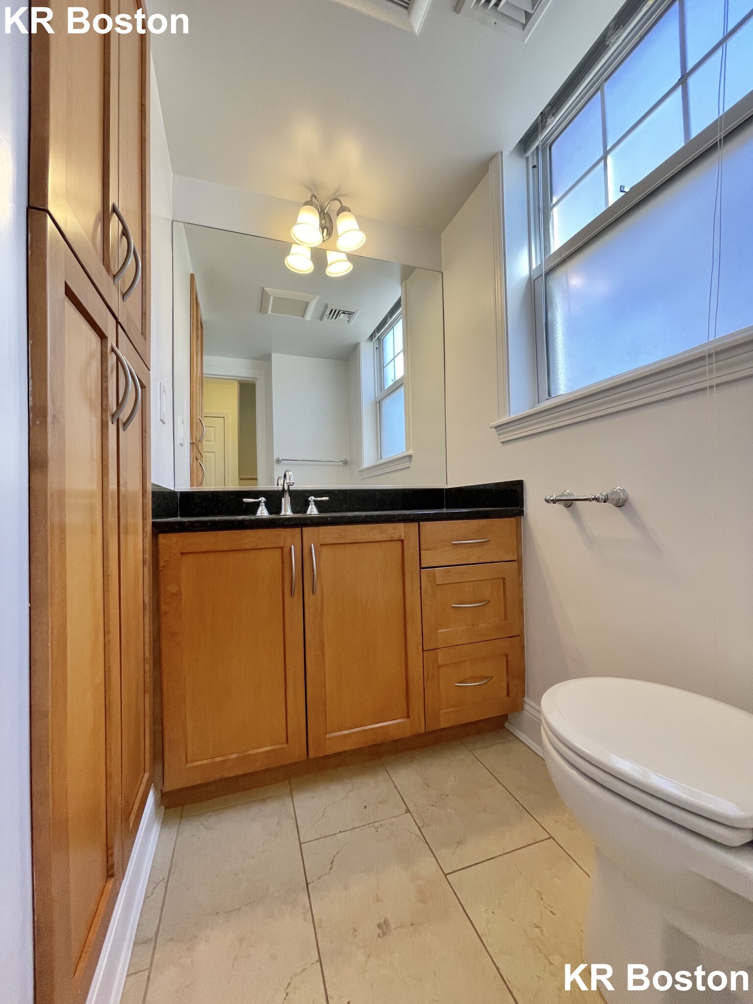 213 Independence Dr, Chestnut Hill