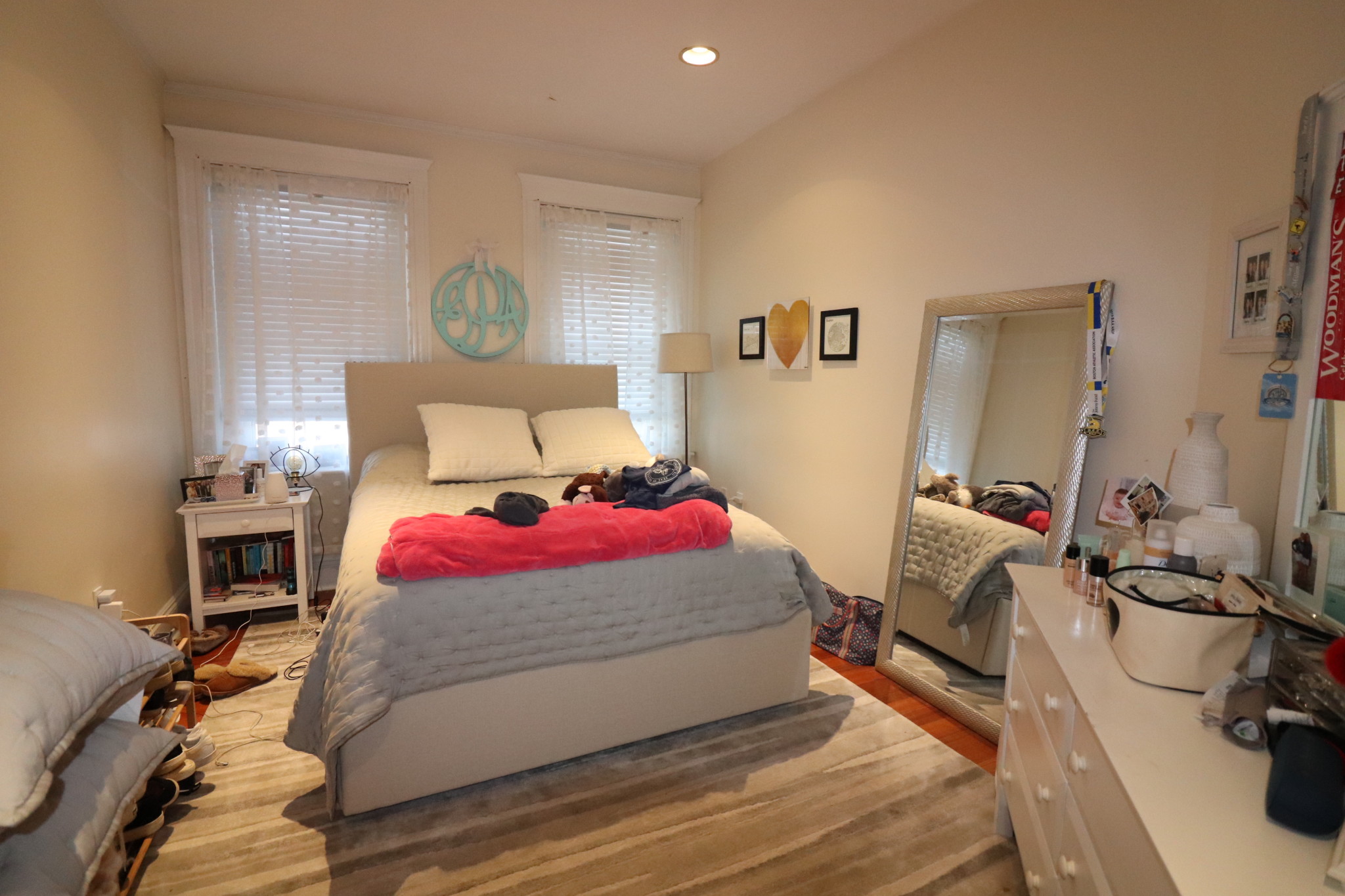 191 Winthrop Rd, Washington Square