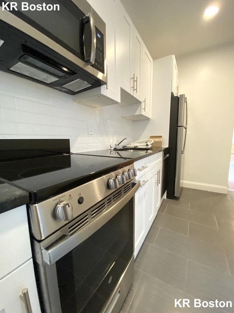 110 Sutherland Rd, Brighton