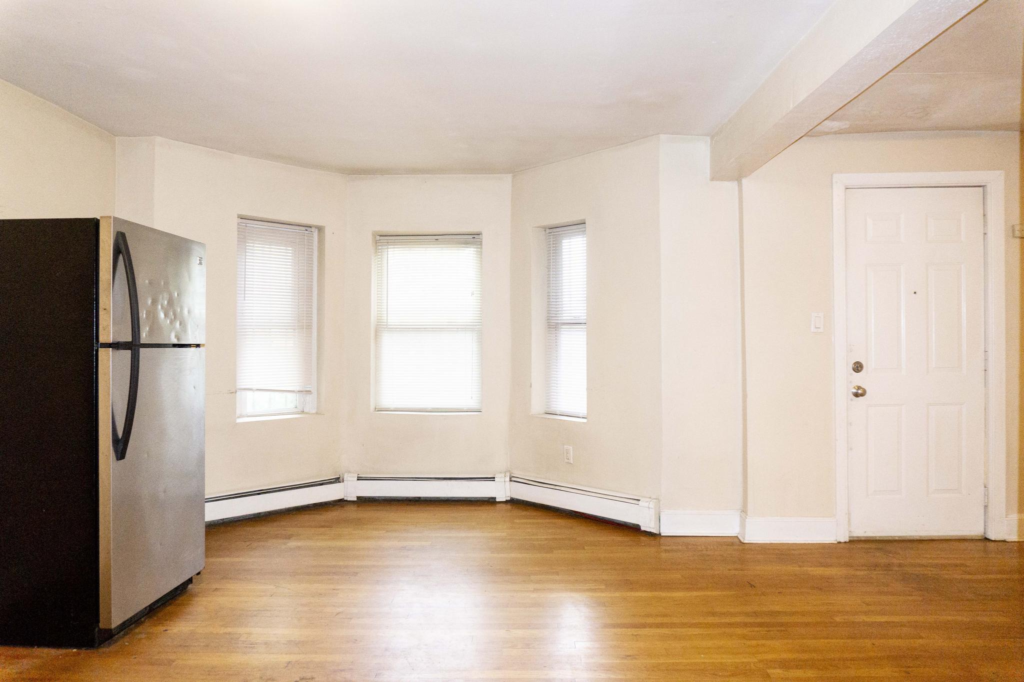 2989 Washington St, Roxbury