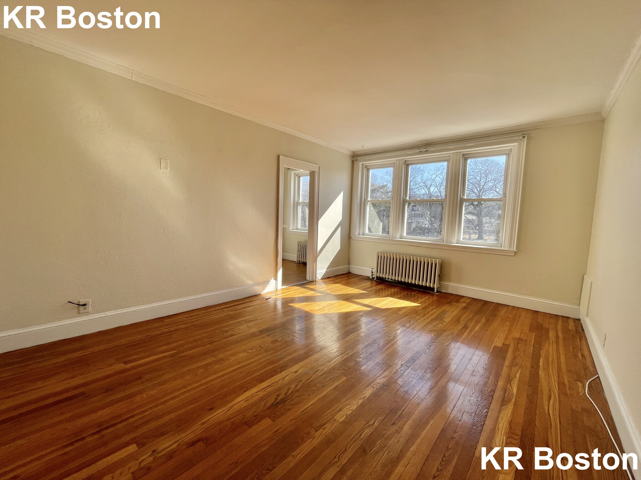 2045 Commonwealth Ave, Brighton