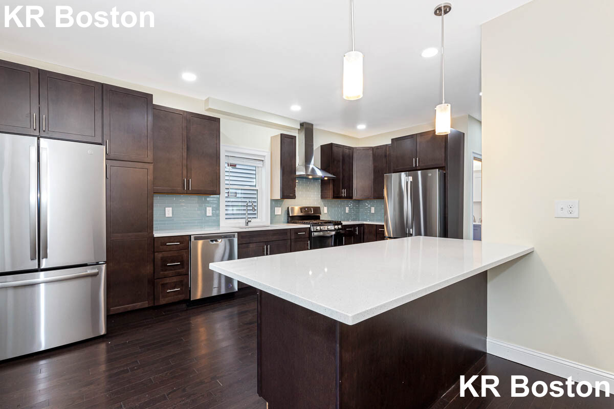 77 Winchester St, Medford