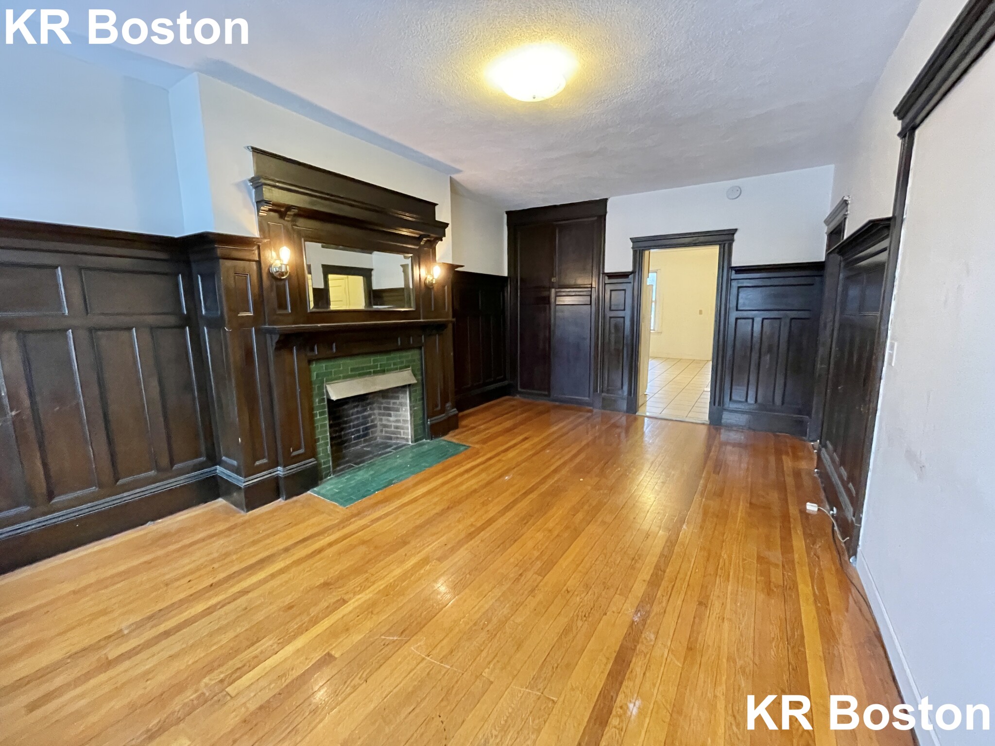 1908 Beacon St, Chestnut Hill