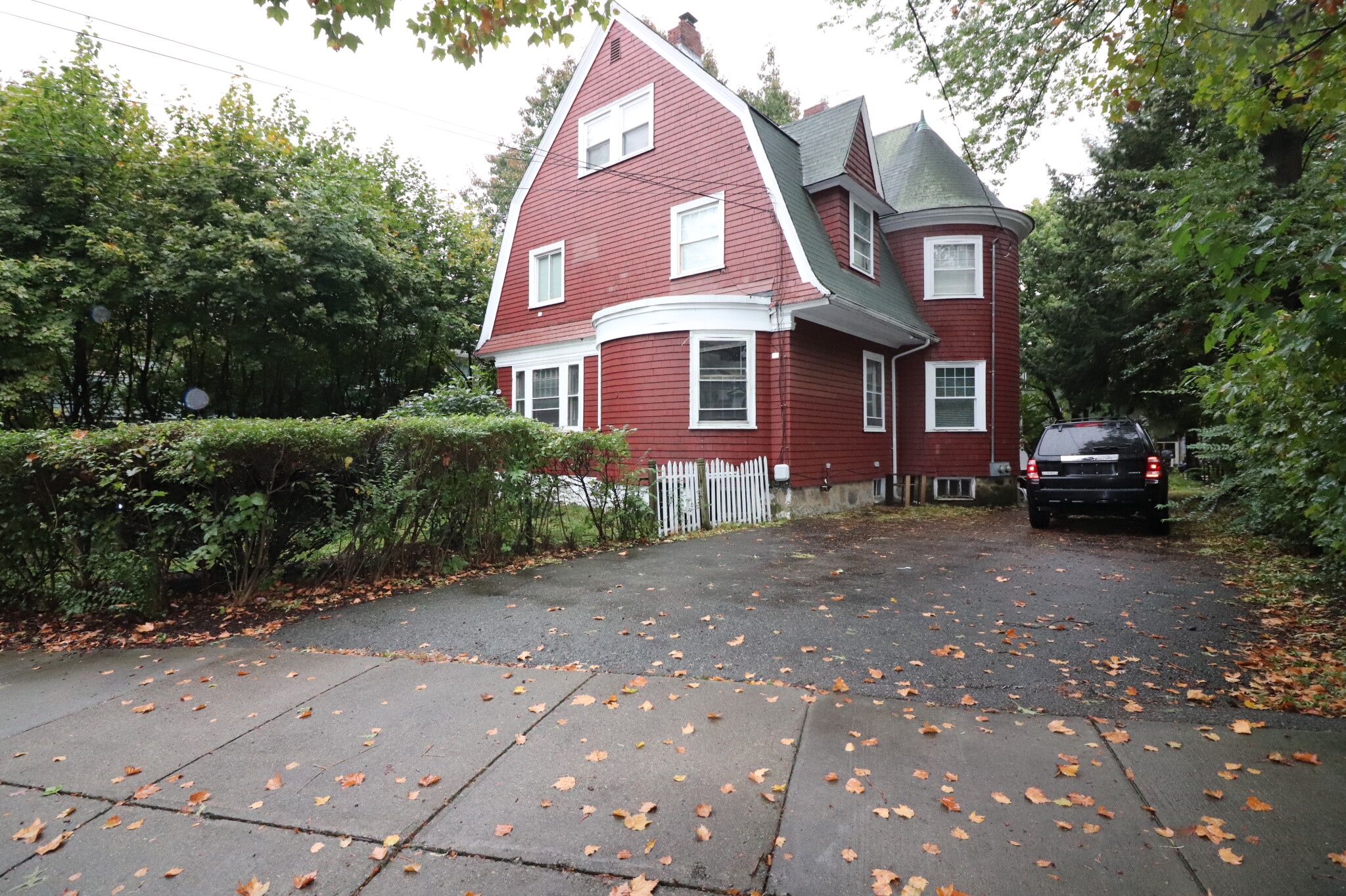 85 Naples Rd, Coolidge Corner