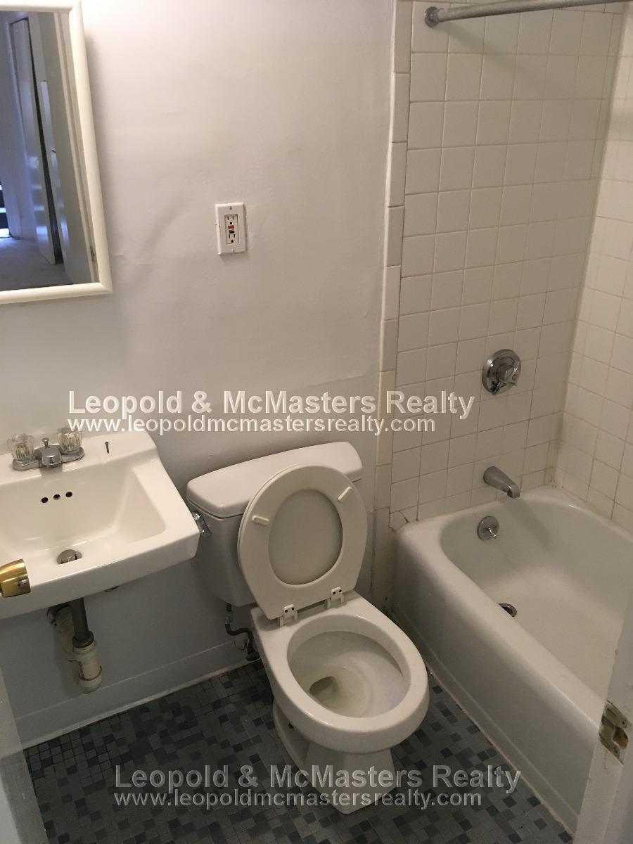 24 Mount Vernon St, Beacon Hill