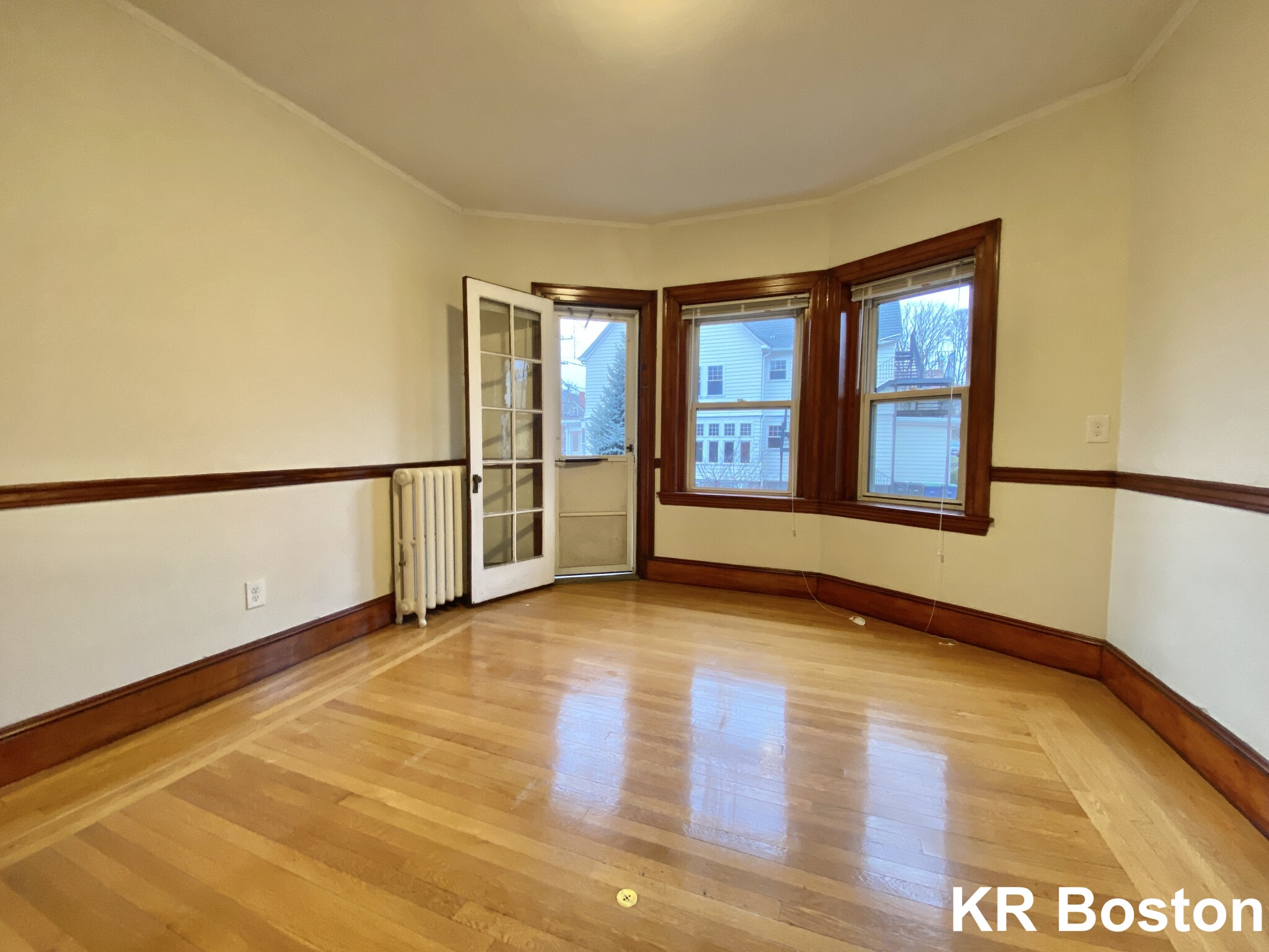 156 Summer St, Winter Hill