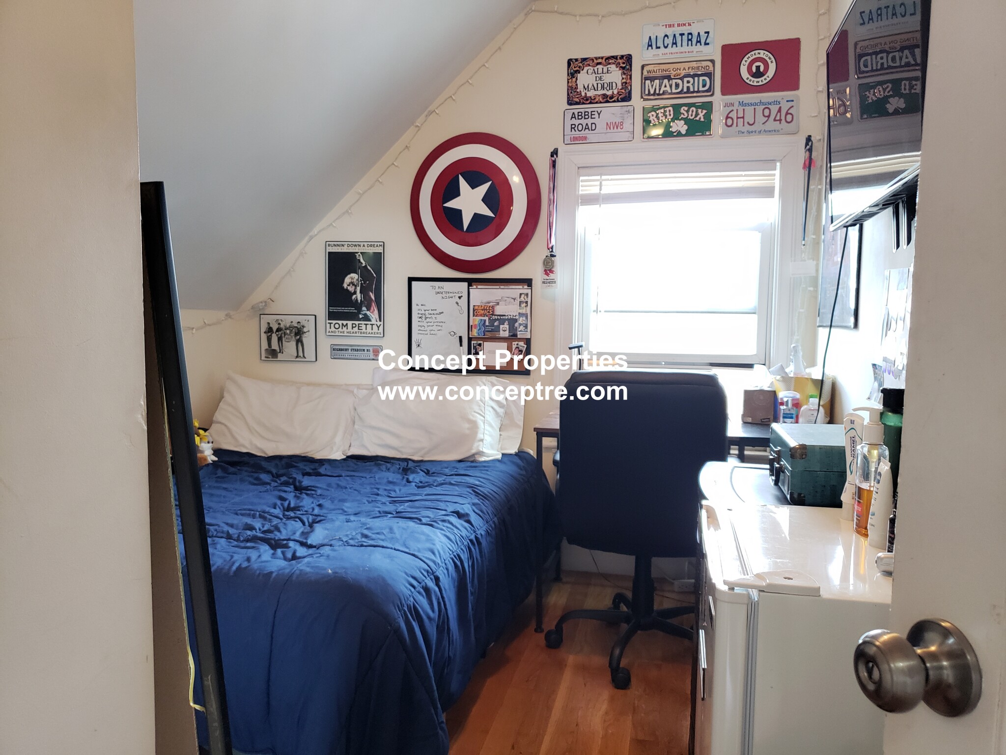 126 Saratoga St, East Boston