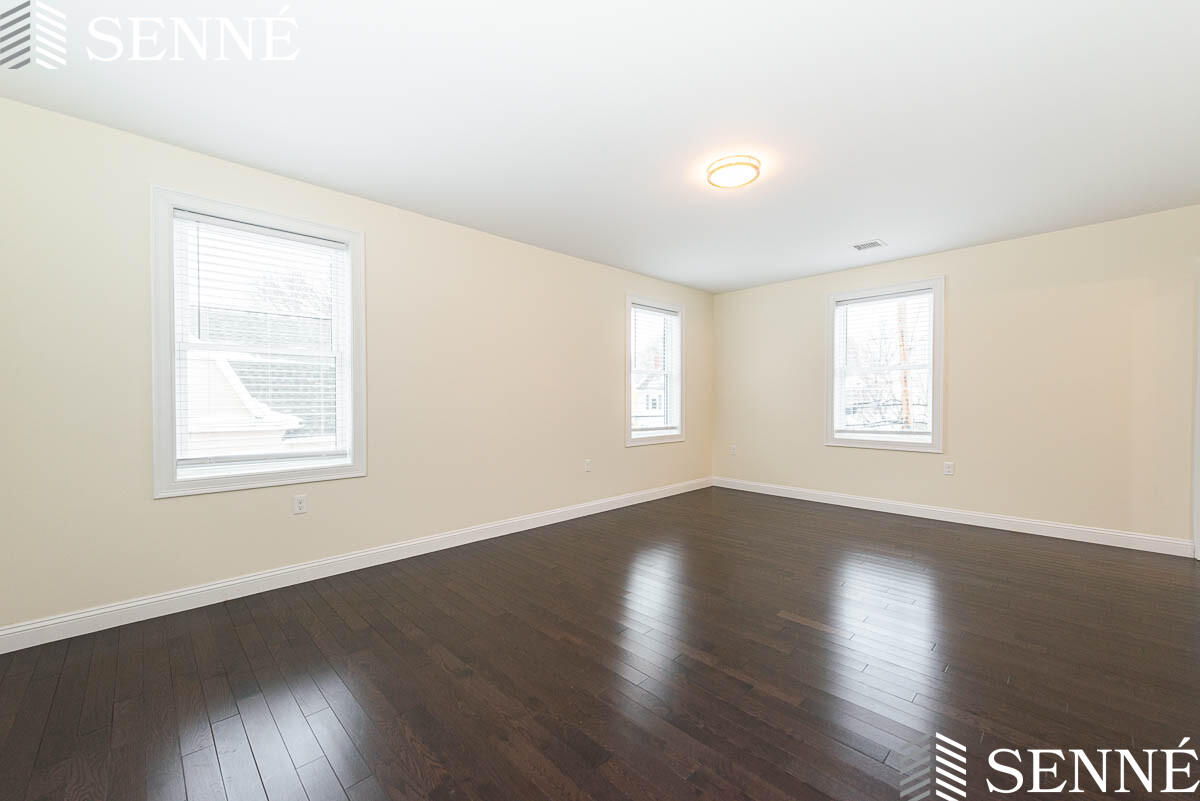 10 Marion St, Medford