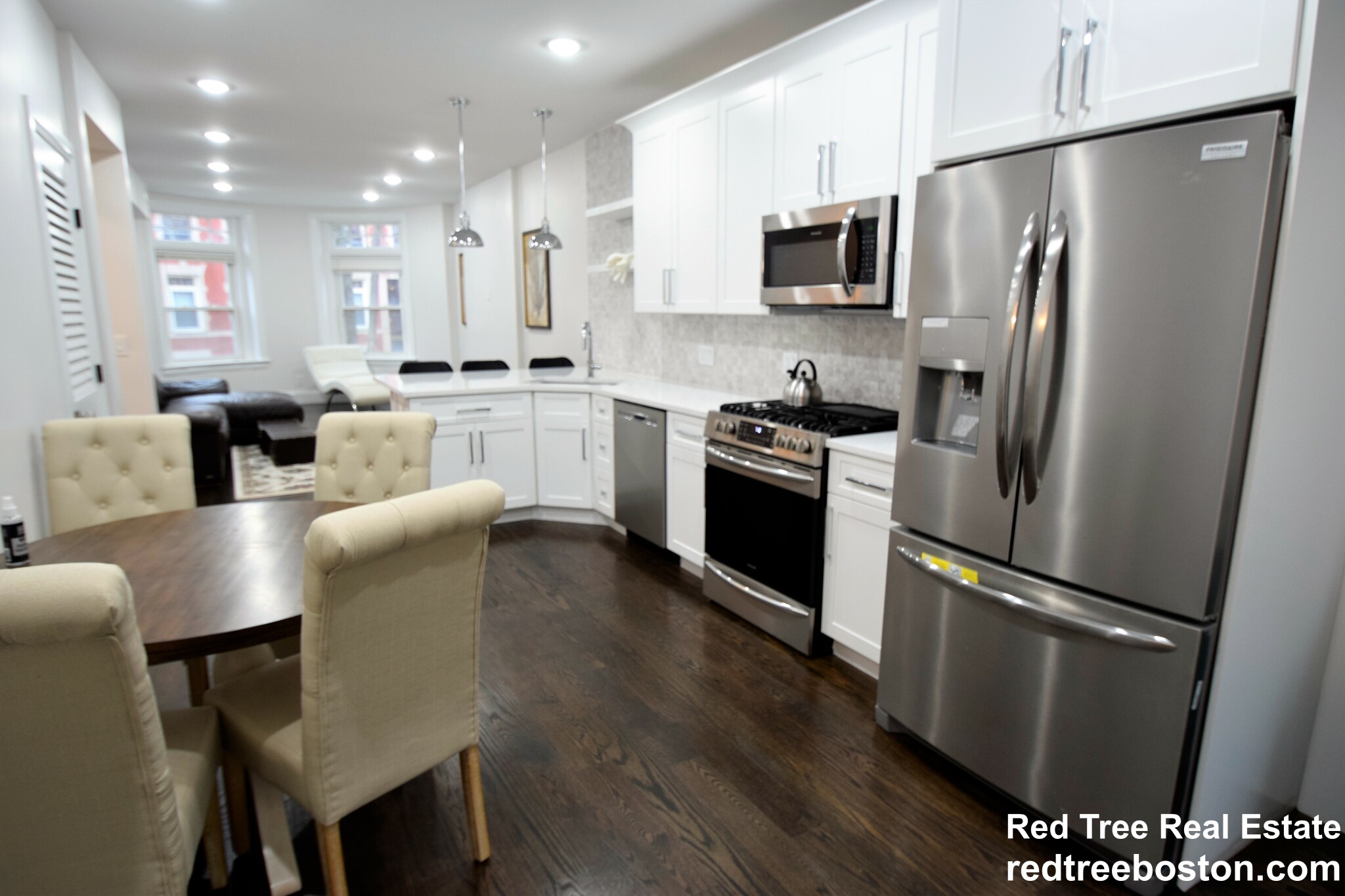 7 Strathmore Rd, Washington Square