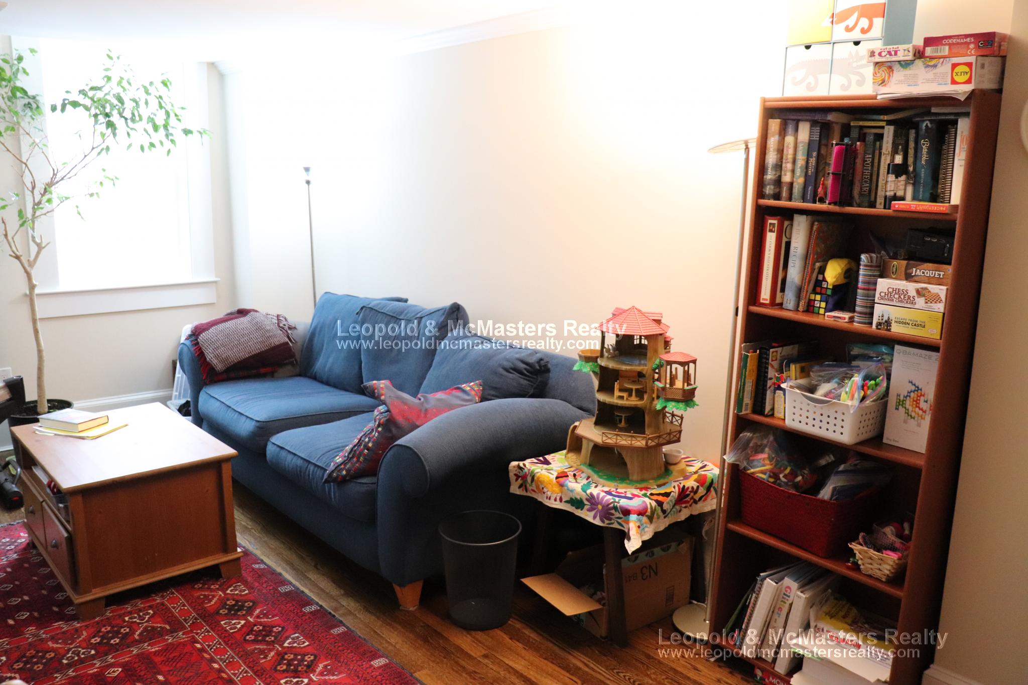 16 Short St, Coolidge Corner