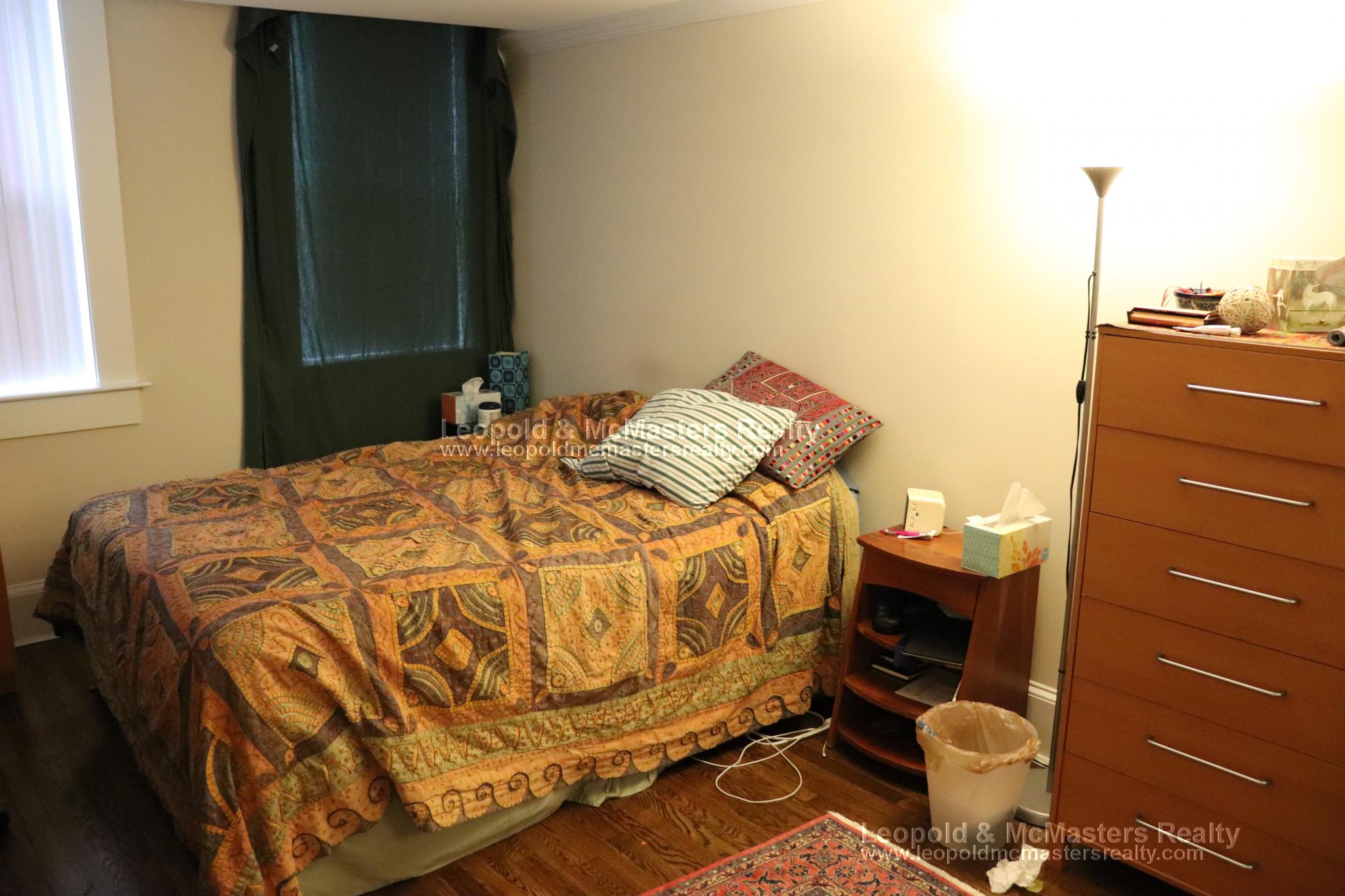 16 Short St, Coolidge Corner