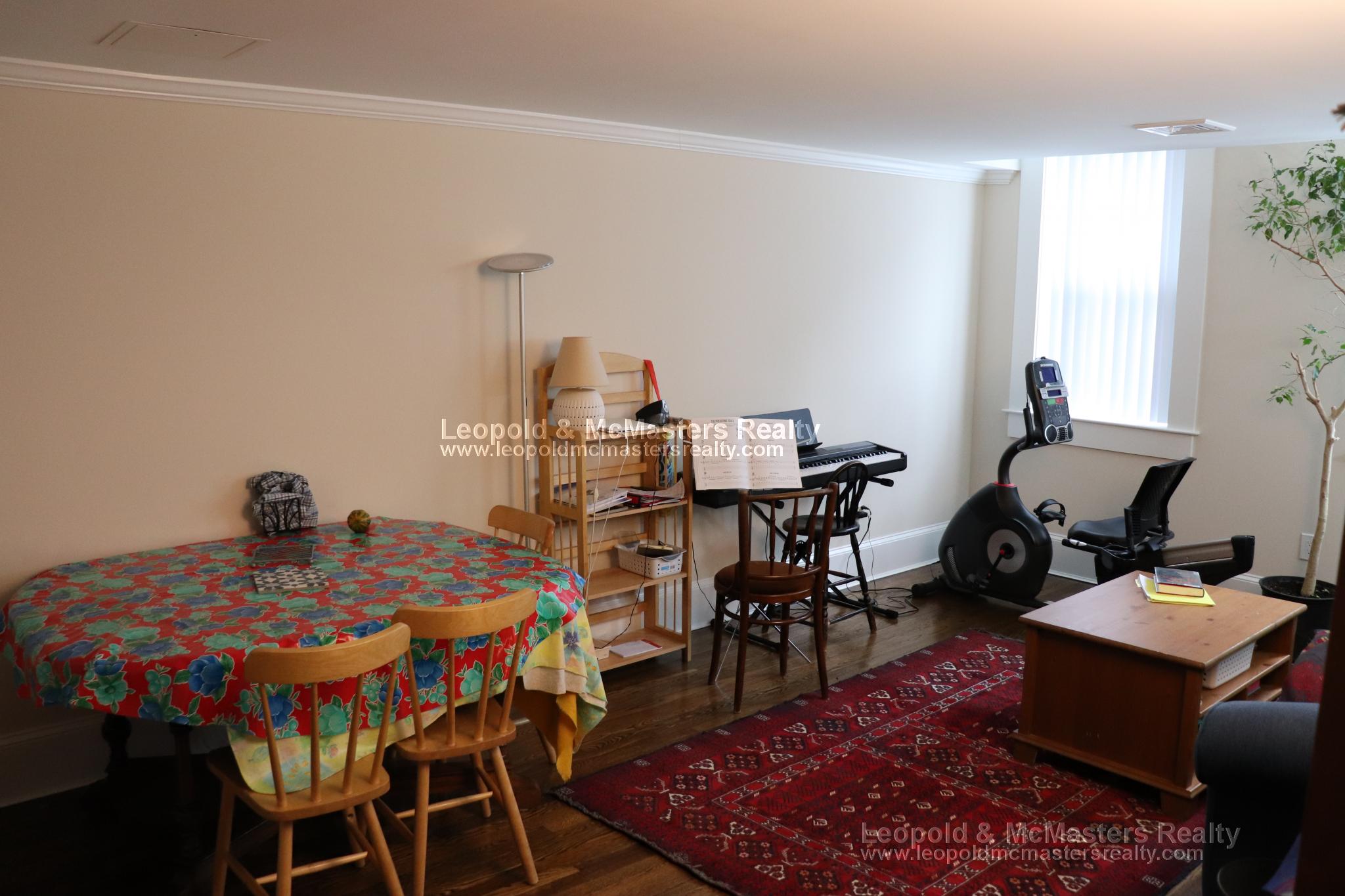 16 Short St, Coolidge Corner