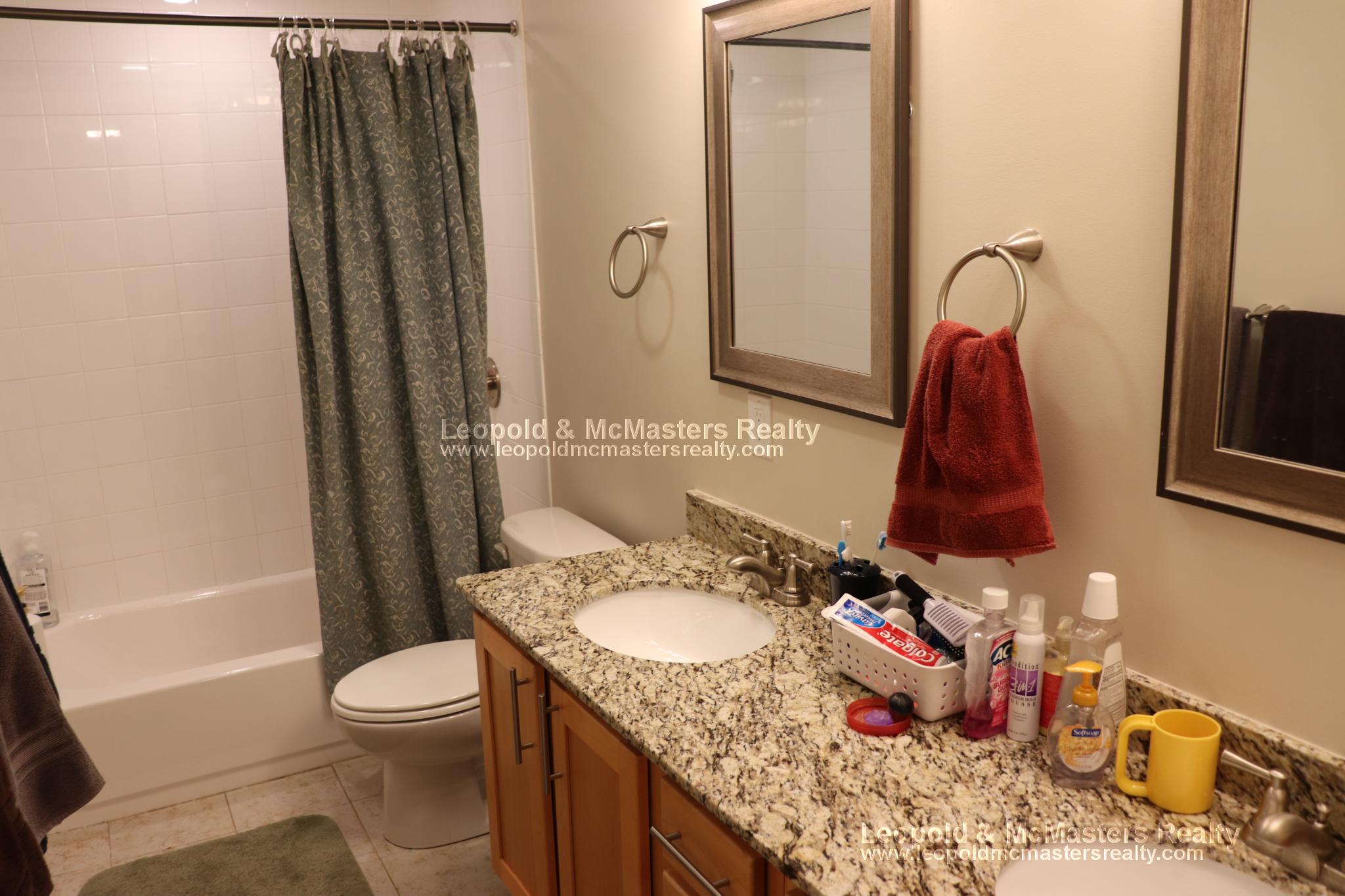 16 Short St, Coolidge Corner