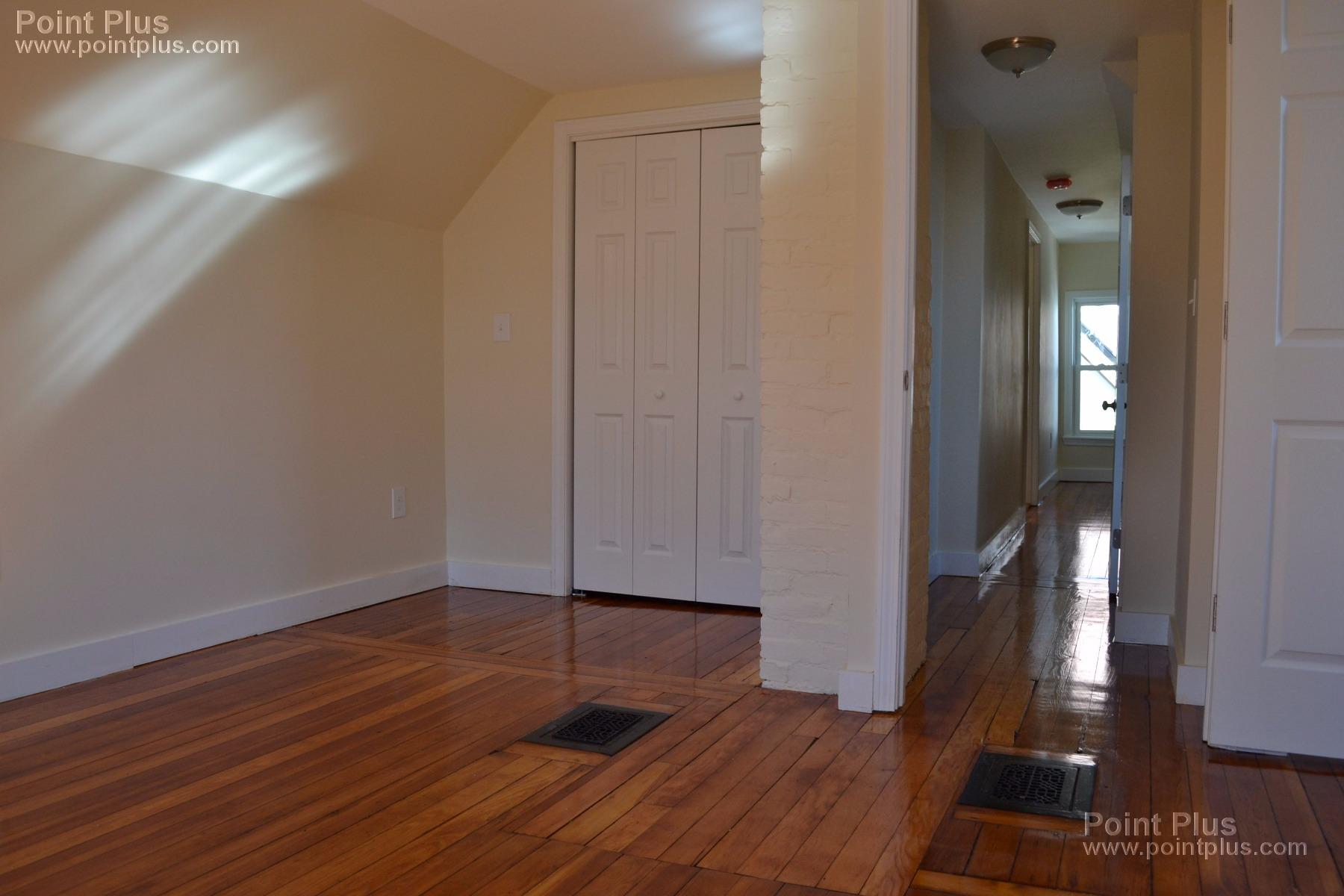 1 Porter Cir, Porter Square