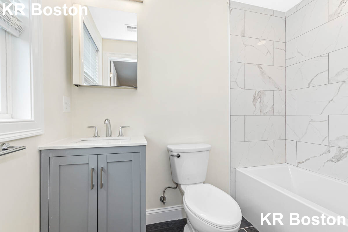 77 Winchester St, Medford