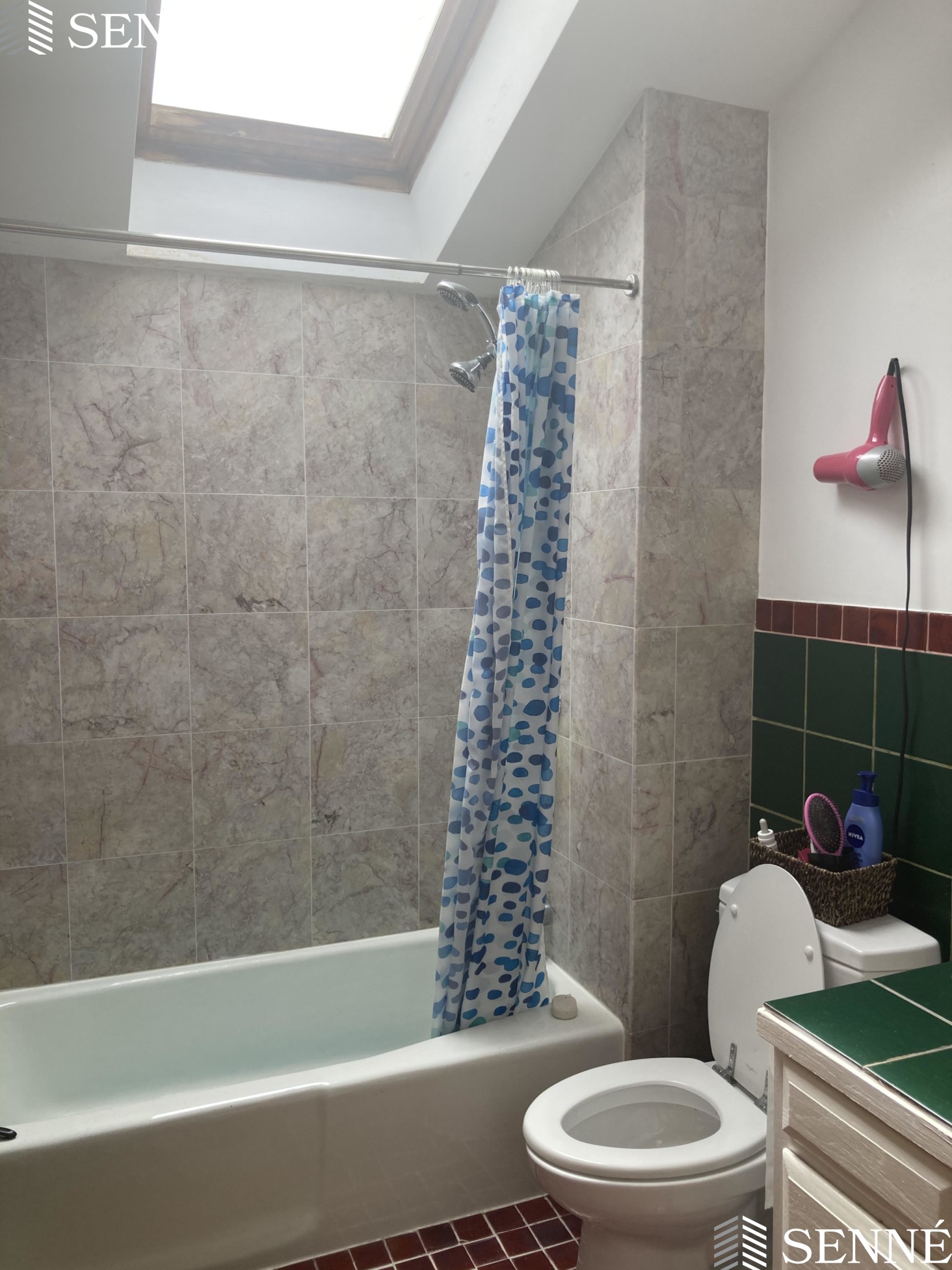 2 Inman Pl, Central Square