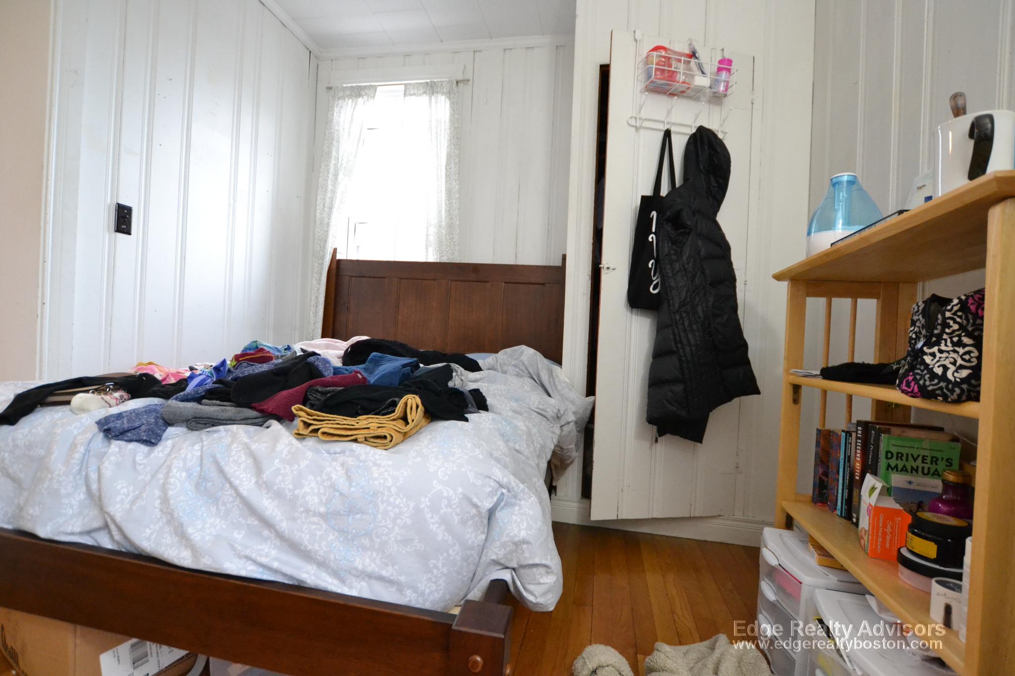 72 Strathmore Rd, Brighton