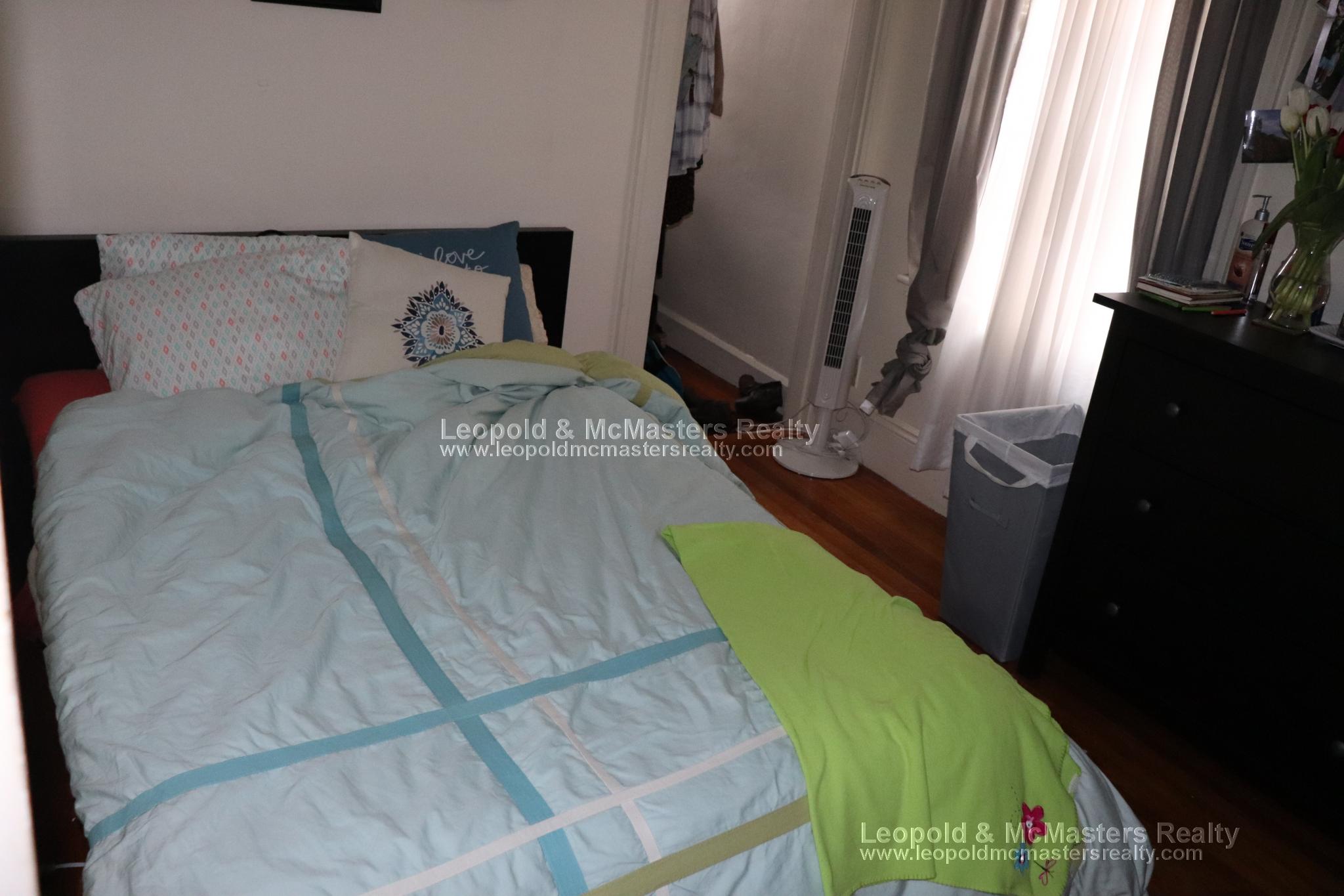 44 Easton St, Allston