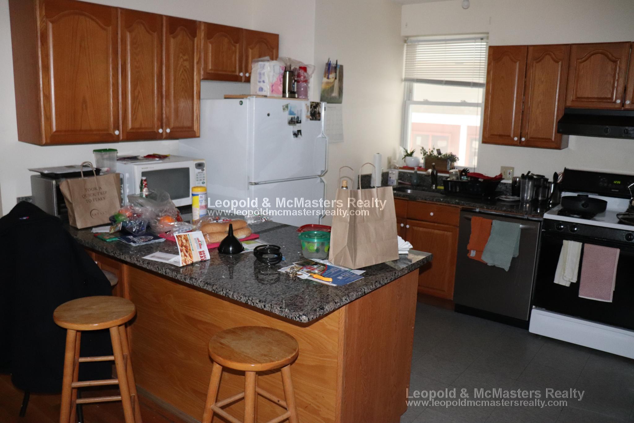 551 Washington St, Brighton