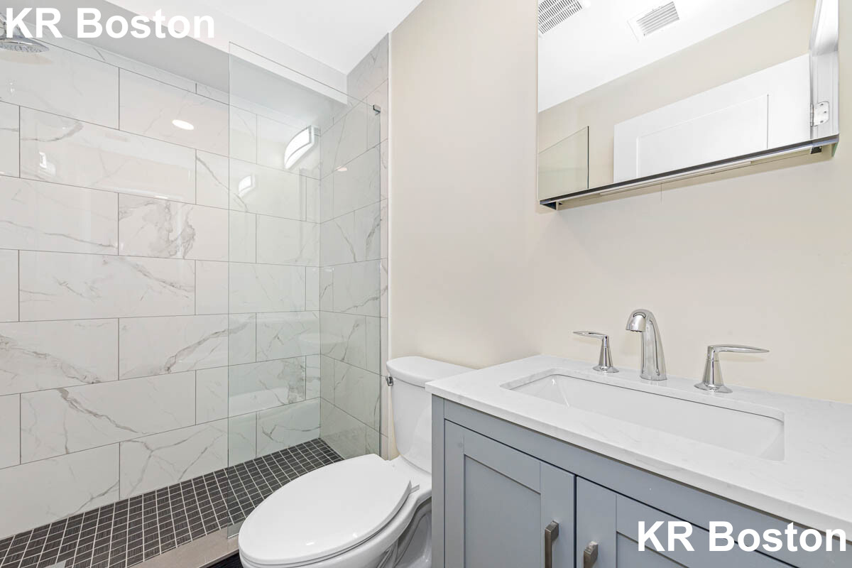 77 Winchester St, Medford