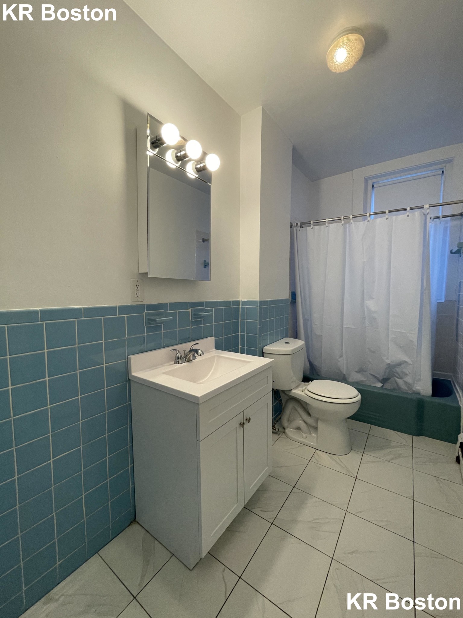 22 Fairbanks St, Washington Square