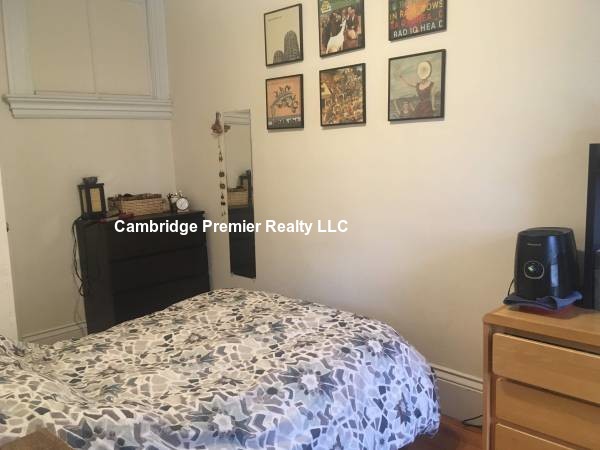2 Ware St, Mid-Cambridge