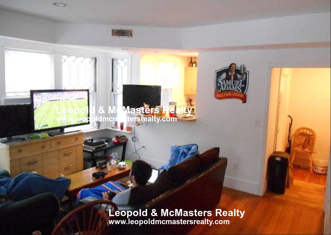 19 Braemore Rd, Brighton