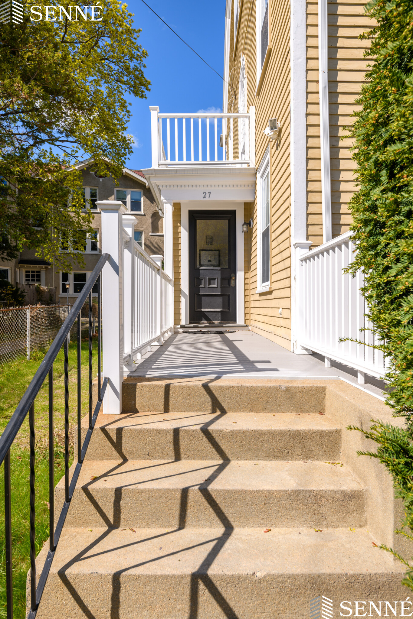 27 Hammond St, Harvard Square