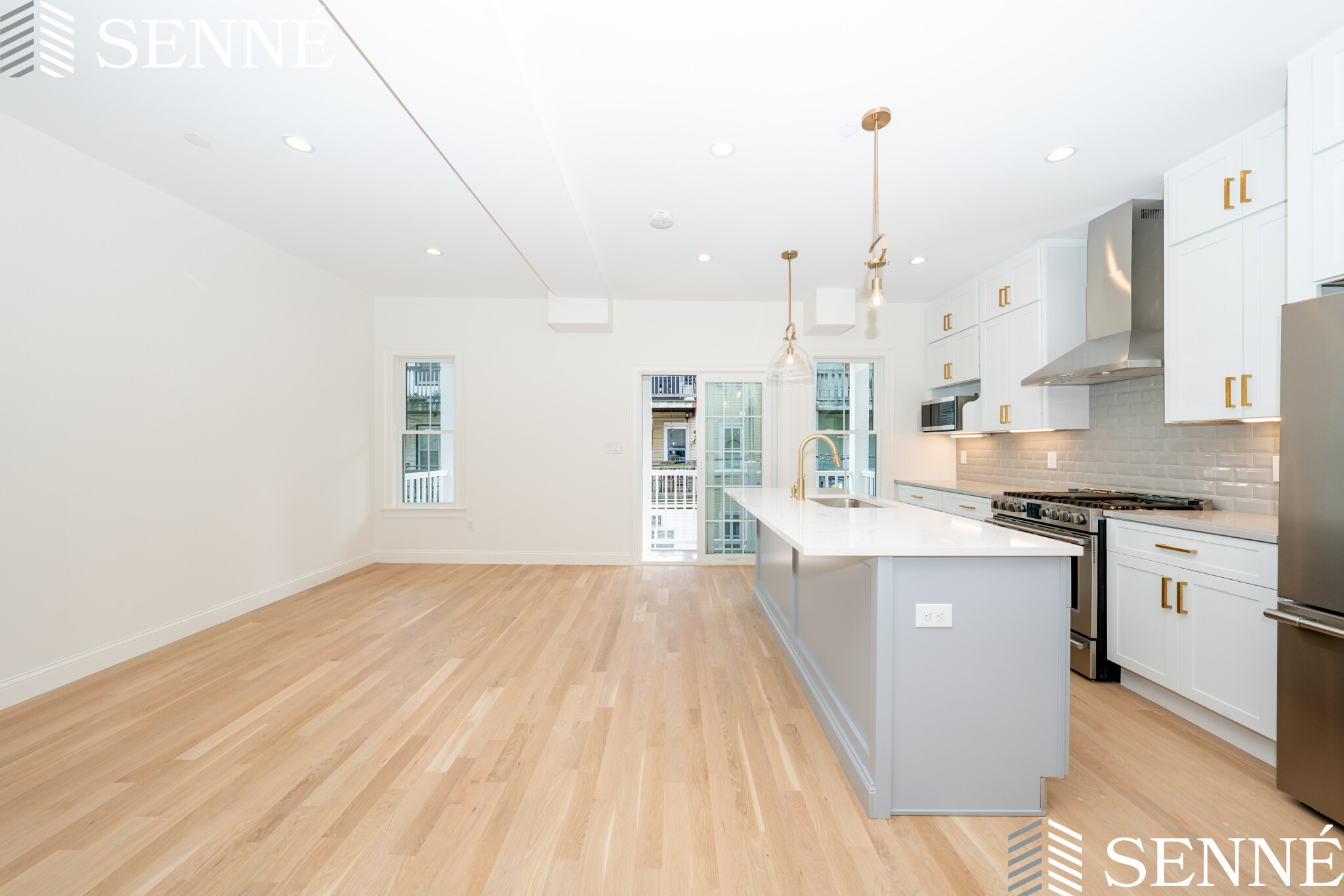 15 Morris St, East Boston