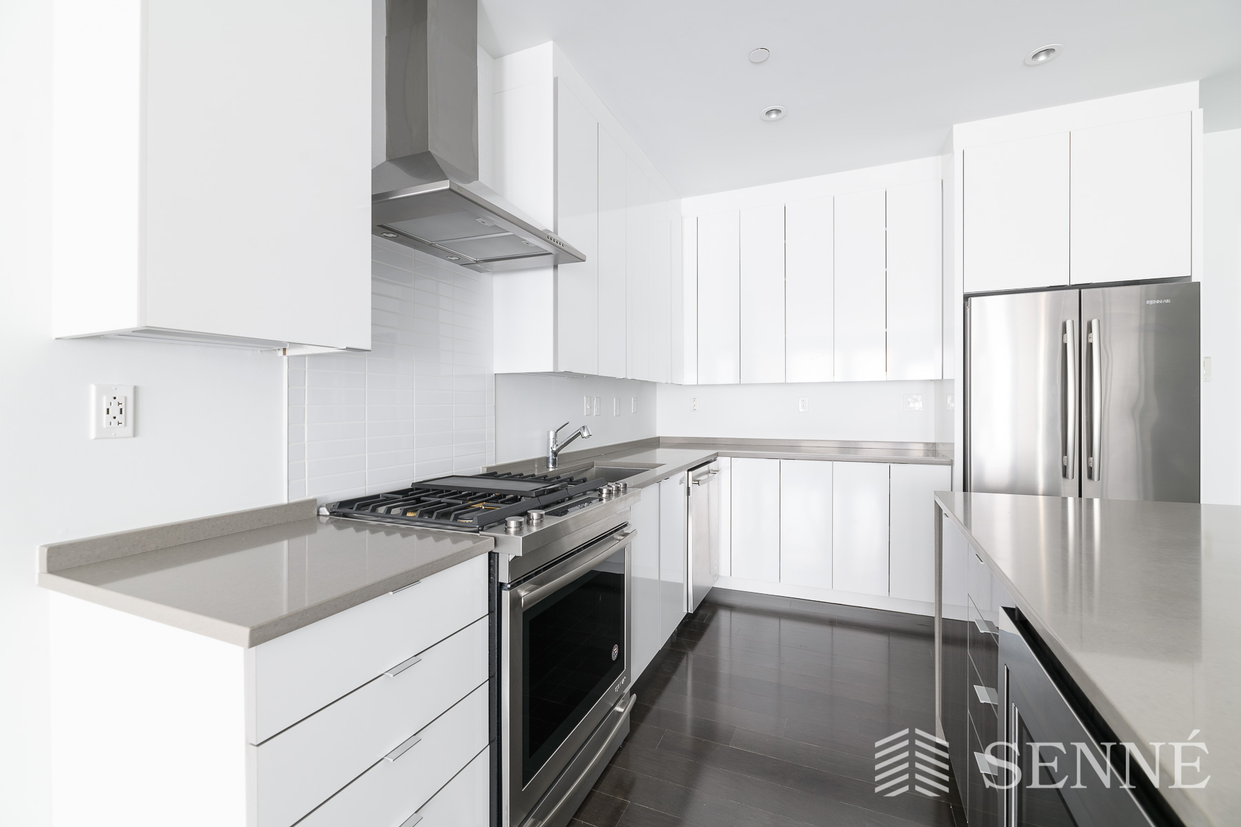 2 West 6th St, South Boston