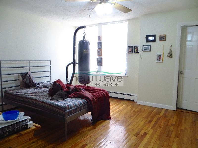 58 Queensberry, Fenway