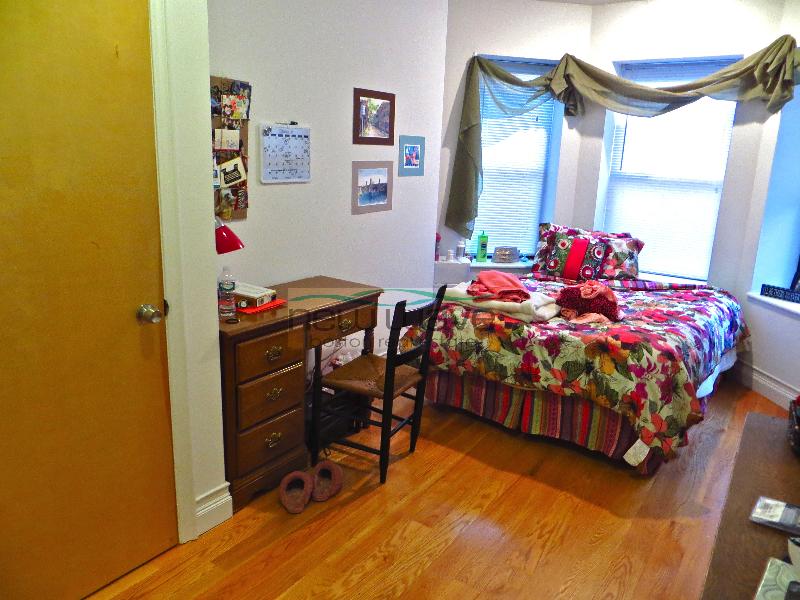 64 Louis Prang St, Fenway