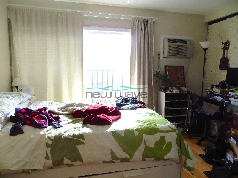 49 Symphony Rd, Fenway