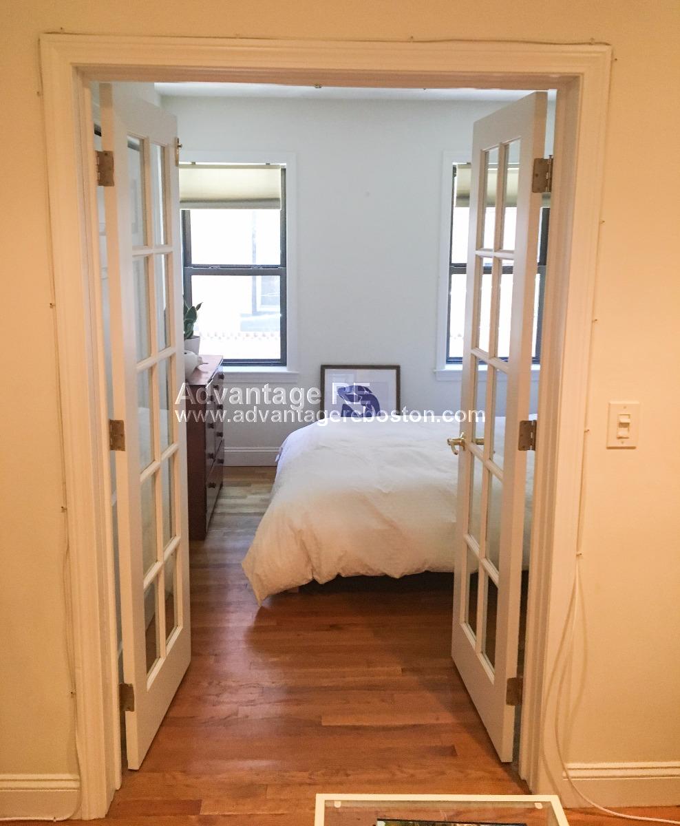 10 Wiget St, North End