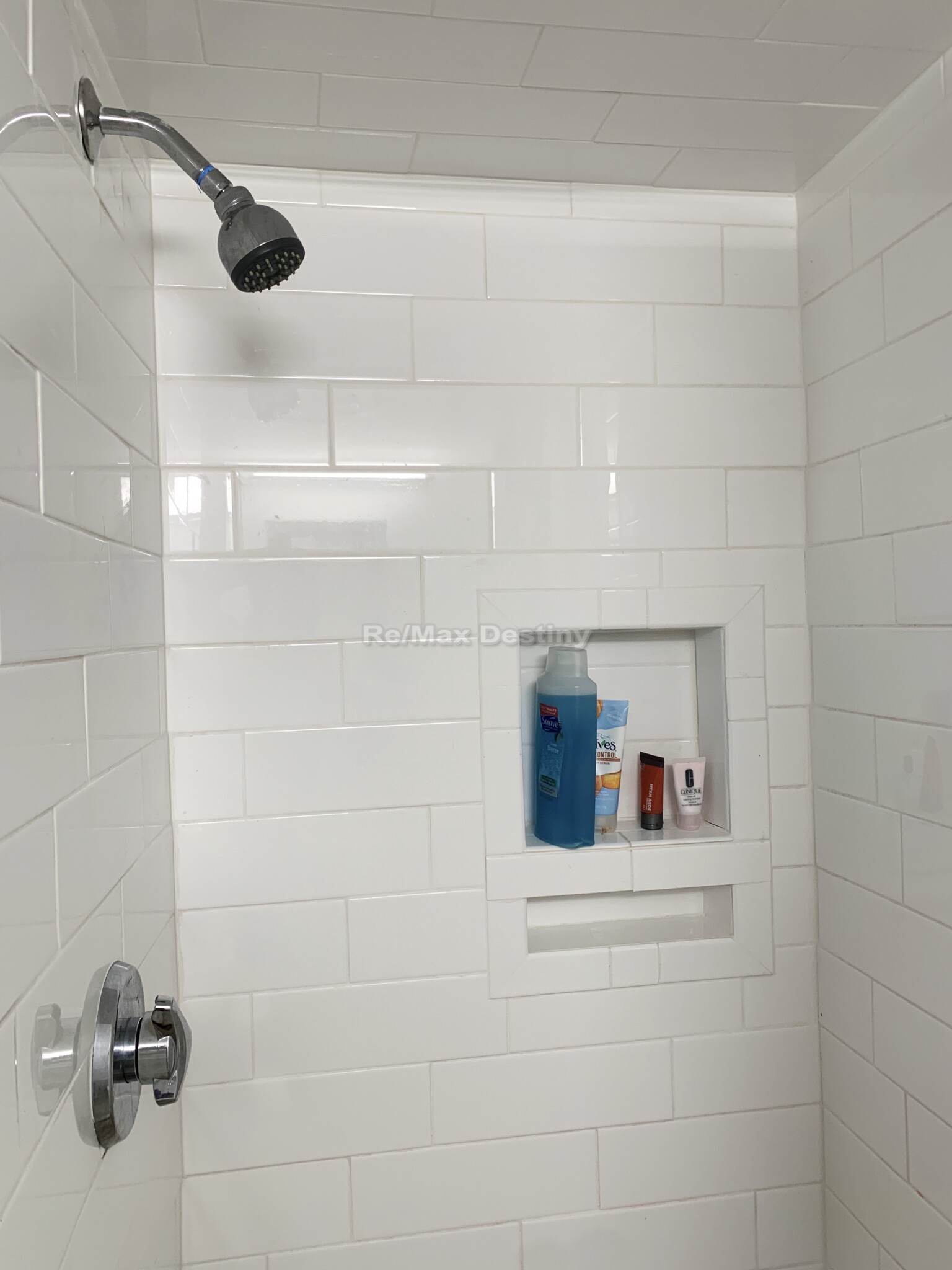 162 Saratoga St, East Boston