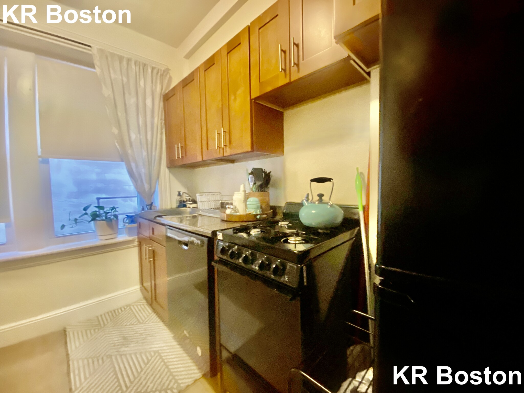 1811 Commonwealth Ave, Brighton