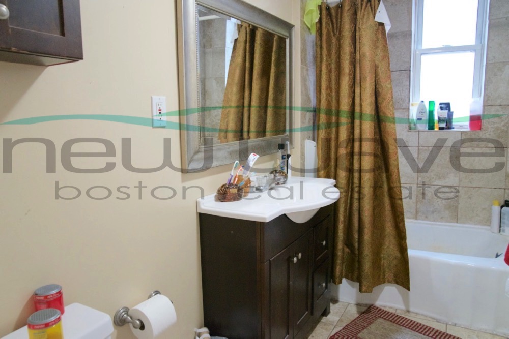 71 South Huntington, Mission Hill