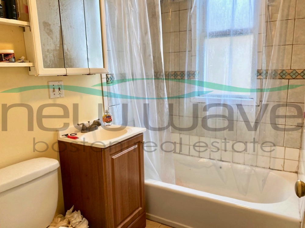 12 Bucknam, Mission Hill